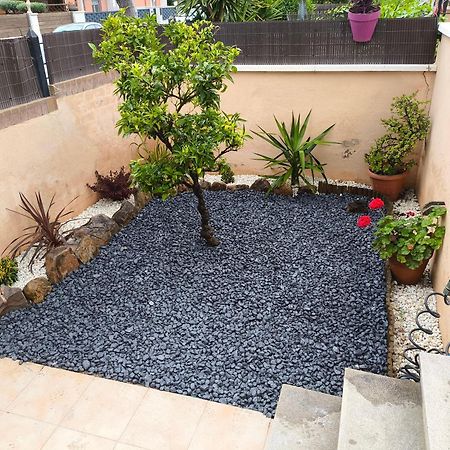Adosado Con Jardin En Los Xalets De 萨洛 外观 照片