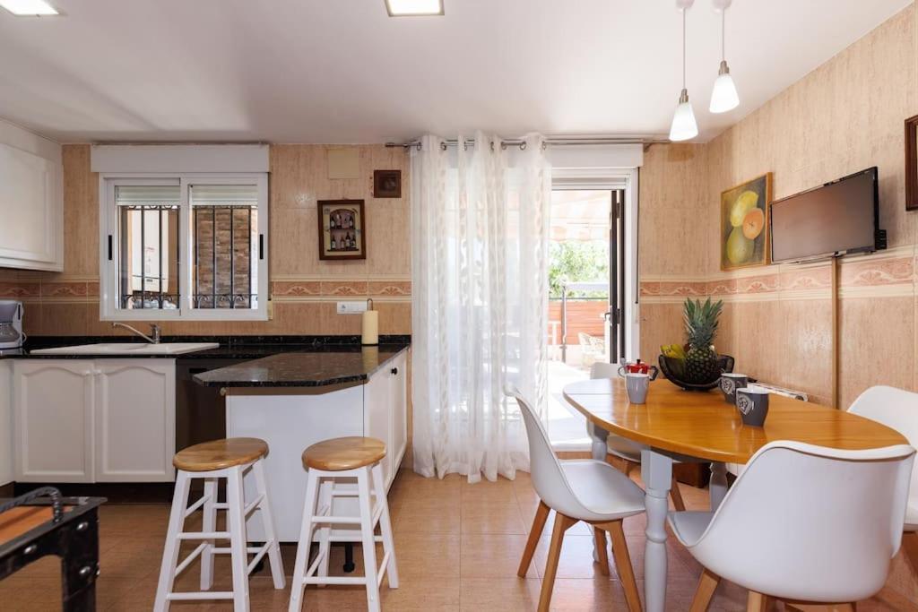 Adosado Con Jardin En Los Xalets De 萨洛 外观 照片
